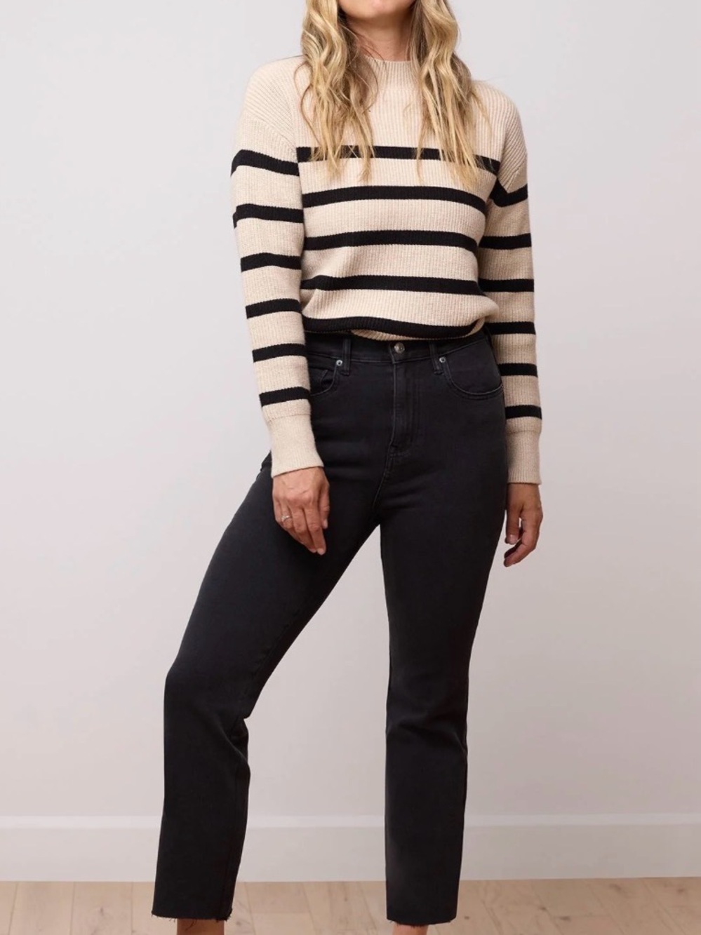 Yoga Jeans Emily Slim Jeans/ Washed Black